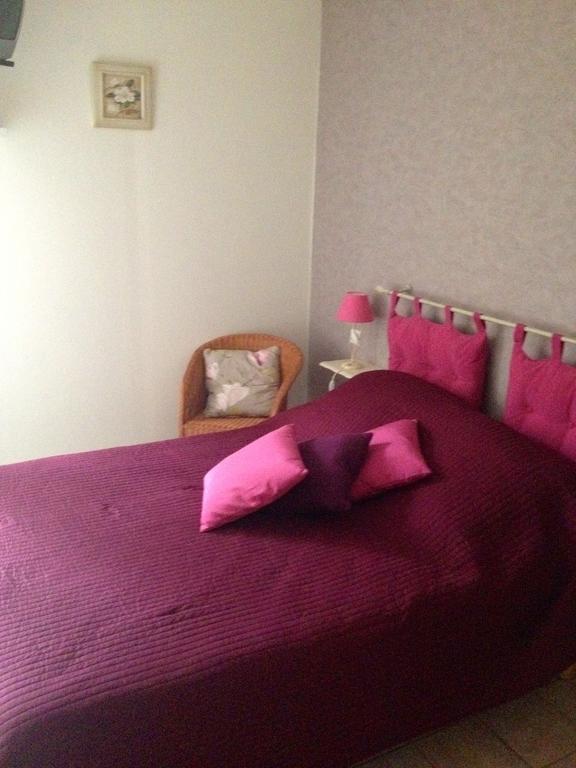 Au Repos Du Roi Bed and Breakfast Maisoncelle Δωμάτιο φωτογραφία